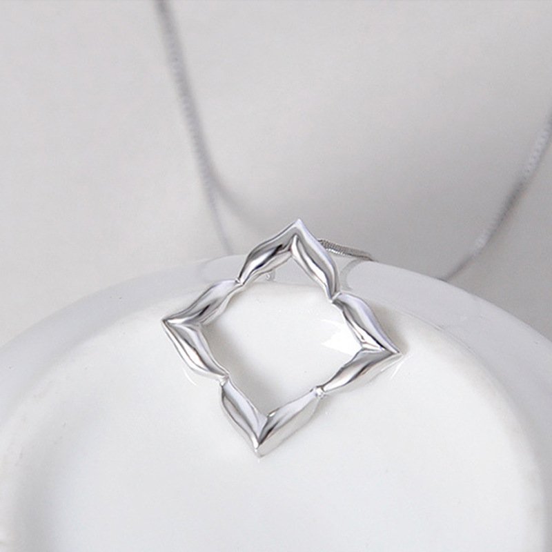 The new diamond irregular pendant fashion personality necklace simple item direct sales